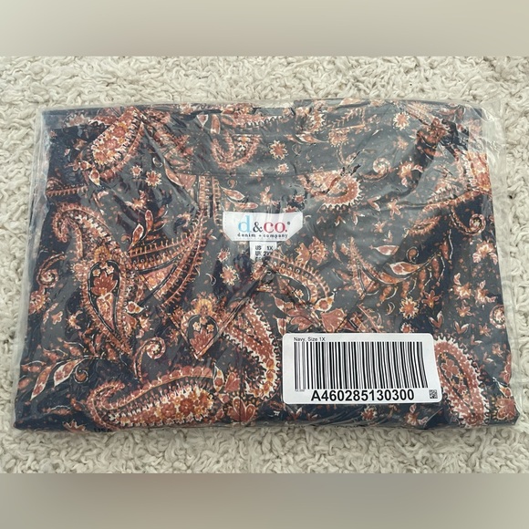 Denim & Co. Printed Stretch Poplin Curved Hem Tunic A460285 - Picture 2 of 6